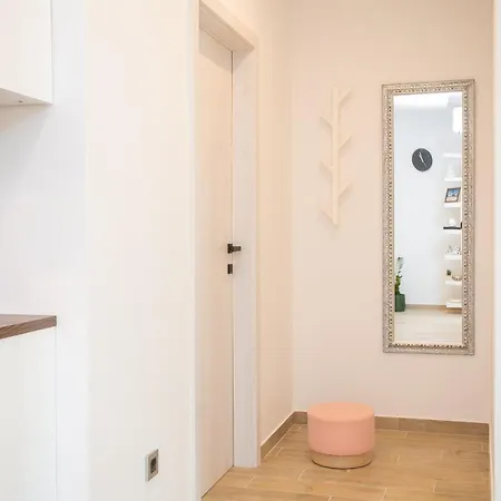 Lilly Apartmán Žrnovnica